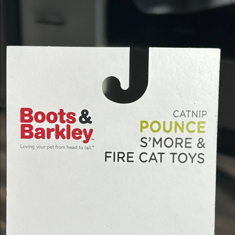 NWT Boots & Barkley Catnip S'mores Toys